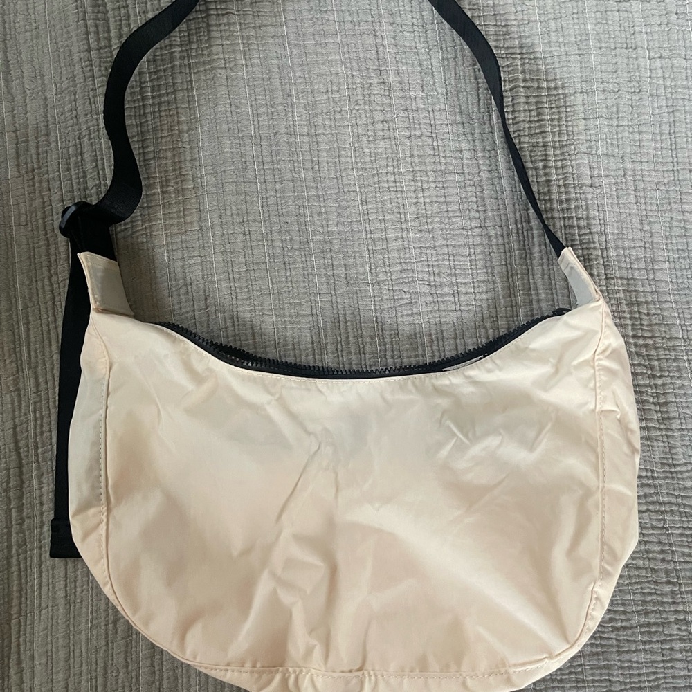 Baggu Medium Nylon Crescent Bag